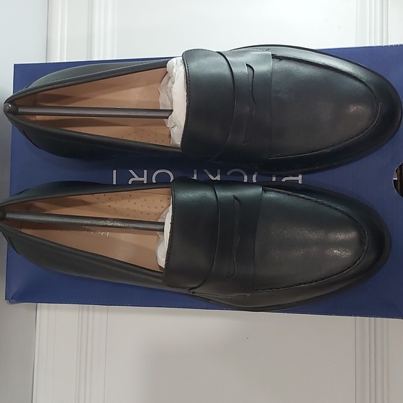 Rockport Loafers - Picture 2 of 7